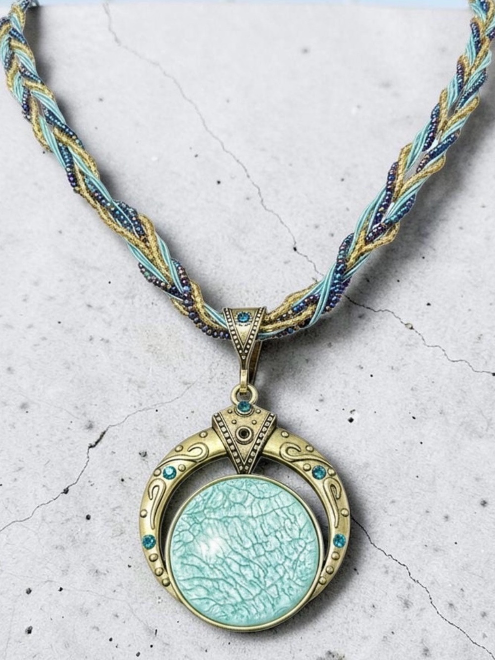 Vintage Boho Teal Crackle Stone Gold Tone Braided Seed Bead Pendant Necklace